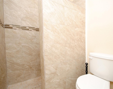 738 Country Place Drive Drive - Photo Thumbnail 22