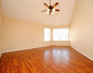 738 Country Place Drive Drive - Photo Thumbnail 20