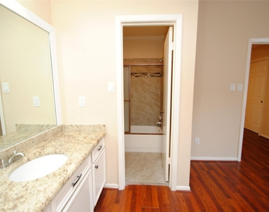 738 Country Place Drive Drive - Photo Thumbnail 30