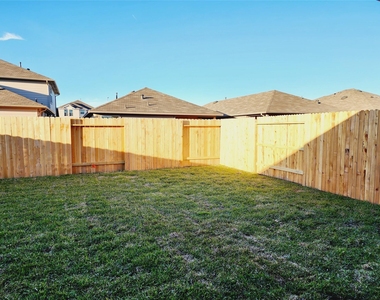 9836 Grosbeak Lane - Photo Thumbnail 29