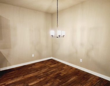 9836 Grosbeak Lane - Photo Thumbnail 11