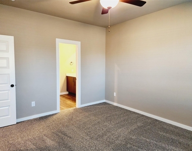 9836 Grosbeak Lane - Photo Thumbnail 22