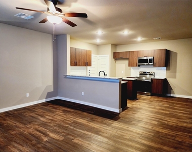 9836 Grosbeak Lane - Photo Thumbnail 4