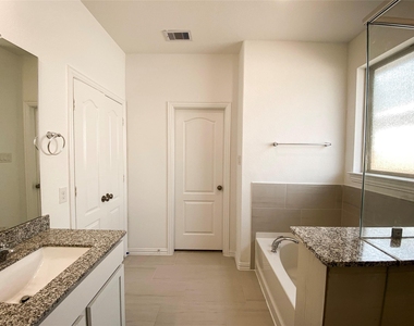 31302 Whitfield Court - Photo Thumbnail 15