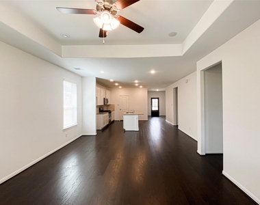 31302 Whitfield Court - Photo Thumbnail 10