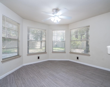 8330 Silver Shadows Lane - Photo Thumbnail 7