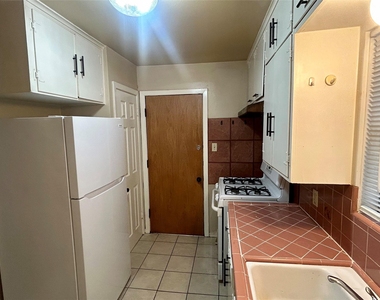 1411 Indiana Street - Photo Thumbnail 5