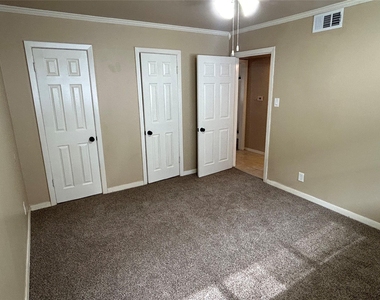 1411 Indiana Street - Photo Thumbnail 7