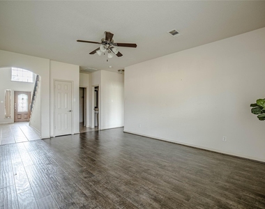 22714 Pantego Lane - Photo Thumbnail 6