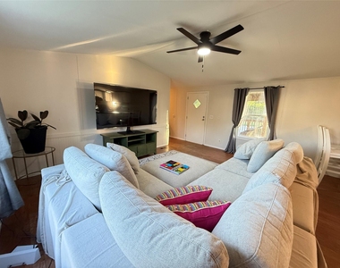3074 S Fm 1486 Road - Photo Thumbnail 5