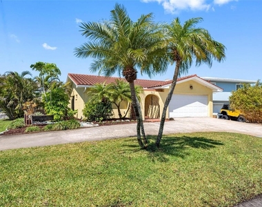 562 Johns Pass Avenue - Photo Thumbnail 50