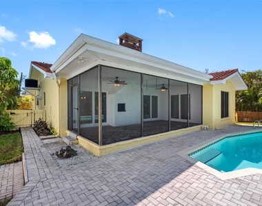 562 Johns Pass Avenue - Photo Thumbnail 38