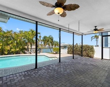 562 Johns Pass Avenue - Photo Thumbnail 35