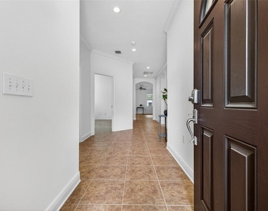 3204 W Marlin Avenue - Photo Thumbnail 5