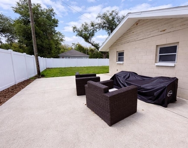 7218 N Highland Avenue - Photo Thumbnail 13