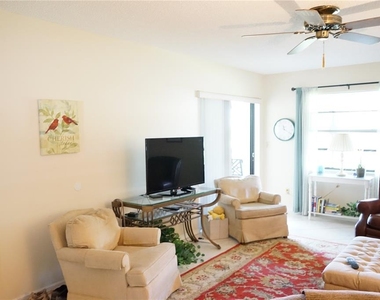 2102 Hereford Drive - Photo Thumbnail 3