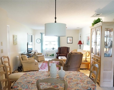 2102 Hereford Drive - Photo Thumbnail 2