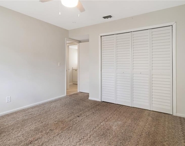 840 Center Avenue - Photo Thumbnail 18