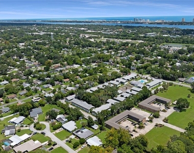 840 Center Avenue - Photo Thumbnail 4