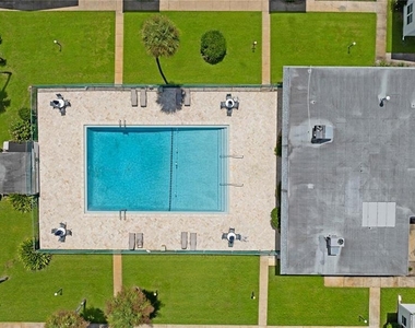 840 Center Avenue - Photo Thumbnail 7