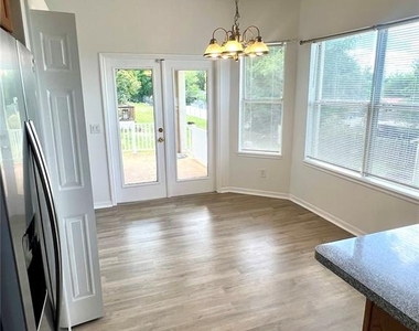 2234 N Normandy Boulevard - Photo Thumbnail 8