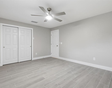550 E Minnesota Avenue - Photo Thumbnail 39