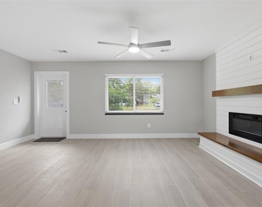 550 E Minnesota Avenue - Photo Thumbnail 25
