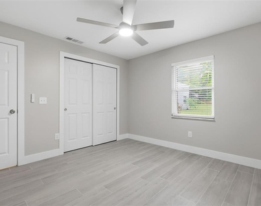 550 E Minnesota Avenue - Photo Thumbnail 41