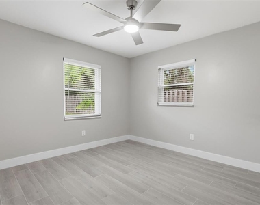 550 E Minnesota Avenue - Photo Thumbnail 40