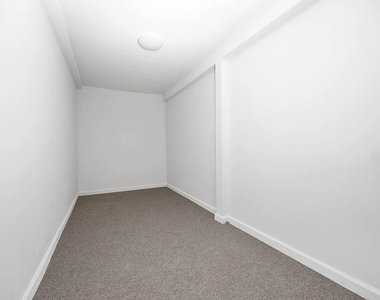 33 Gold Street - Photo Thumbnail 2