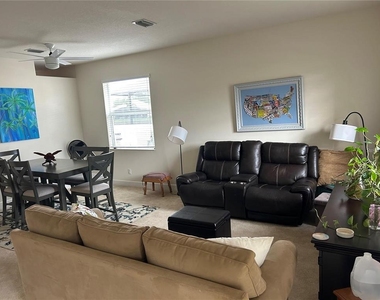 2420 Caraway Drive - Photo Thumbnail 6