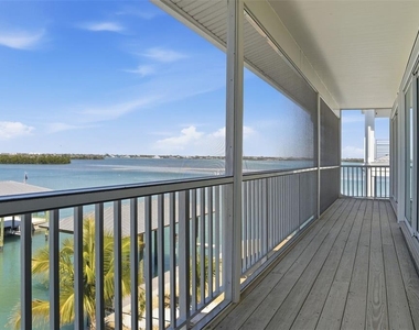 220 Mockingbird Street - Photo Thumbnail 39