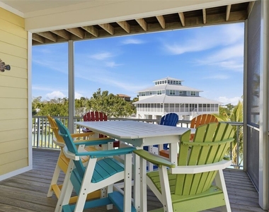 220 Mockingbird Street - Photo Thumbnail 36