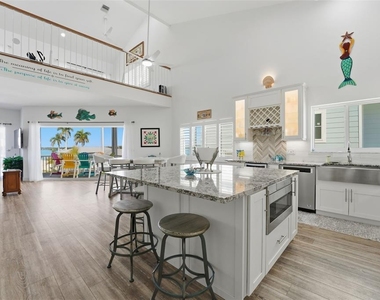 220 Mockingbird Street - Photo Thumbnail 14