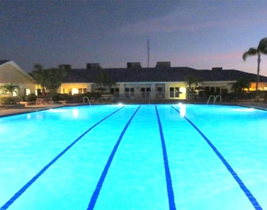 1670 Royal Court - Photo Thumbnail 14