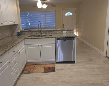 2212 Vinson Avenue - Photo Thumbnail 5