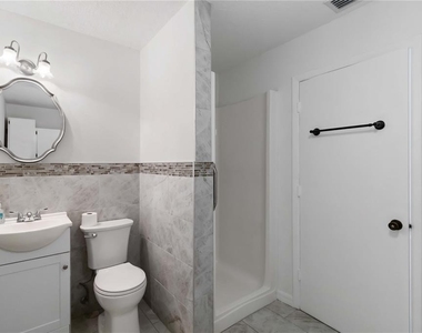 1028 Lillian Street - Photo Thumbnail 19