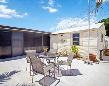 1028 Lillian Street - Photo Thumbnail 27