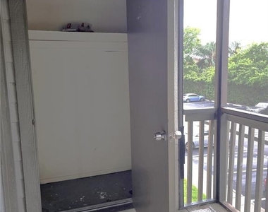 2500 Winding Creek Boulevard - Photo Thumbnail 15