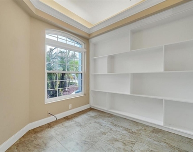 11709 Clubhouse Drive - Photo Thumbnail 25