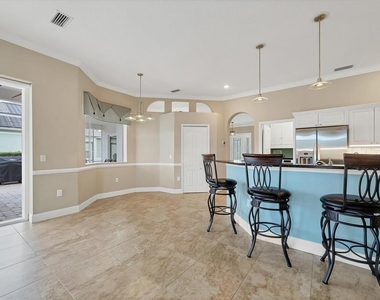 11709 Clubhouse Drive - Photo Thumbnail 14