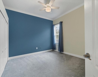 11709 Clubhouse Drive - Photo Thumbnail 24
