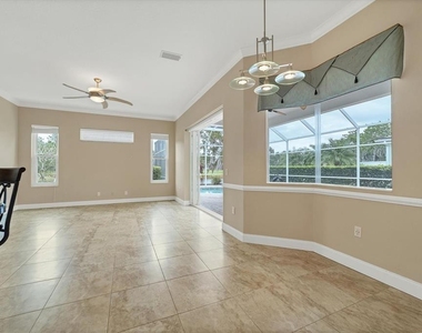 11709 Clubhouse Drive - Photo Thumbnail 13