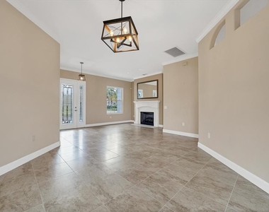 11709 Clubhouse Drive - Photo Thumbnail 9