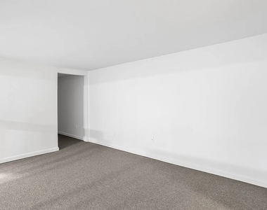 33 Gold Street - Photo Thumbnail 9