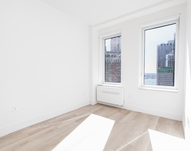 55 Broad Street - Photo Thumbnail 2