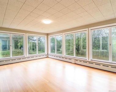 20 Park Lane Road - Photo Thumbnail 3