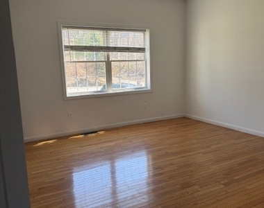 1849 Meriden Road - Photo Thumbnail 3