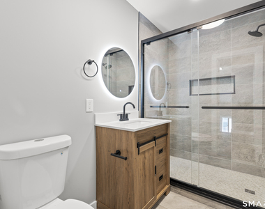 105 Richmond Hill Avenue - Photo Thumbnail 4
