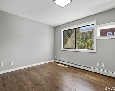 105 Richmond Hill Avenue - Photo Thumbnail 11